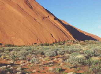 Ayers Rock Resort to be sold to American-owned tourism company